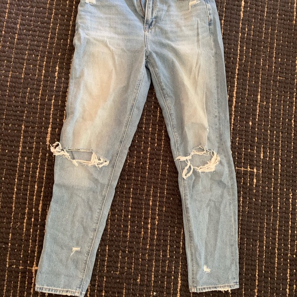 American Eagle Mom Jeans - Picture 2 of 2